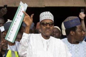 Nigeria's Buhari praises Jonathan for handing over power