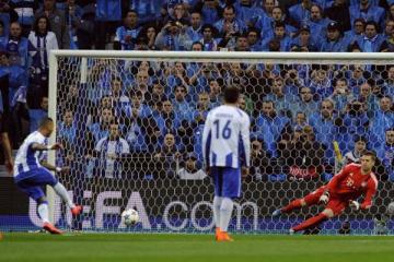Porto stuns Bayern