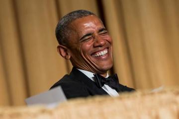 Obama jokes, celebrity-gazing main course at US dinner