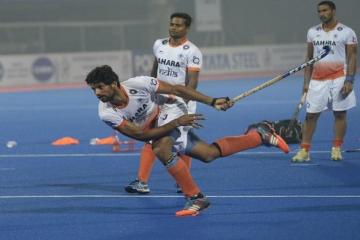 Rupinder dropped, Walmiki returns