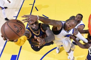 NBA Finals: James inspires Cavaliers to an exciting win