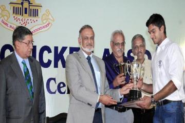 Vijay Shankar is Cricketer-of-the-Year