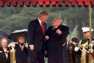 Former Turkish President Suleyman Demirel dies