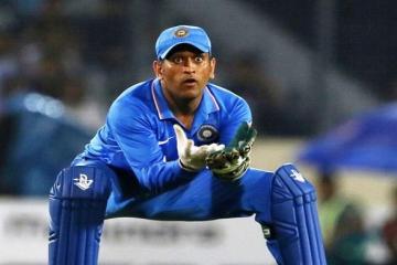 Dhoni fined 75 p.c. for shoving incident in first ODI