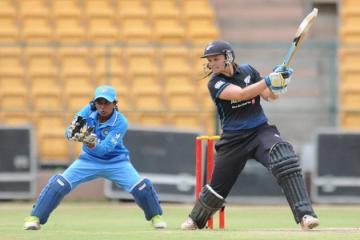 Kiwis take lead with an emphatic victory