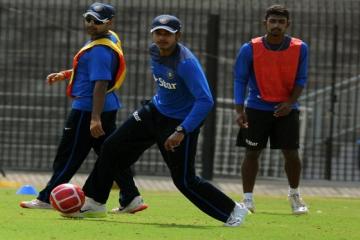 Advantage India �A�