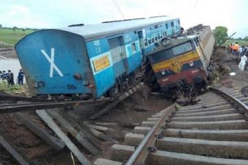 LIVE: 24 killed in Harda twin train derailment