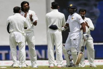 India, Sri Lanka share honours on Day 2