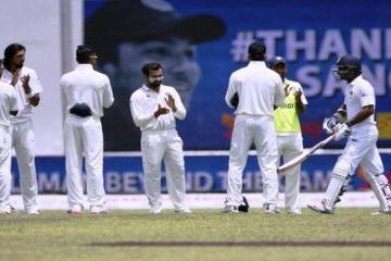 Team India gives guard of honour to Sangakkara