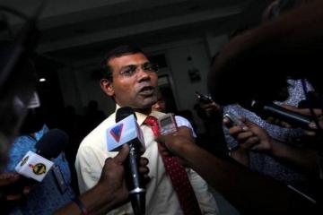 Maldives ex-president Nasheed sent back to jail
