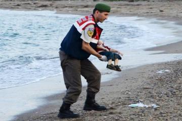 EU refugee crisis deepens