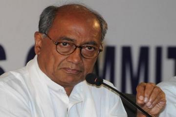 Digvijaya Singh marries journalist Amrita Rai