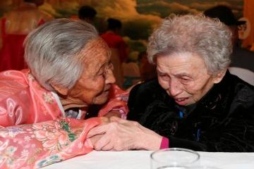 Two Koreas start talks to prepare for family reunions