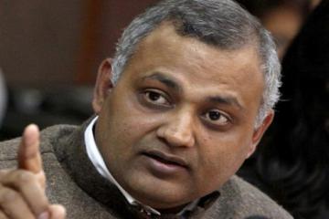 Somnath Bharti surrenders before police