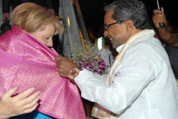 Merkel, Modi at India's IT capital to boost trade ties