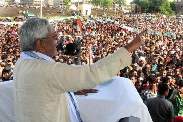 Nitish banks on popularity to swing the tide