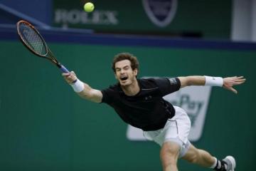 Djokovic and Murray cruise