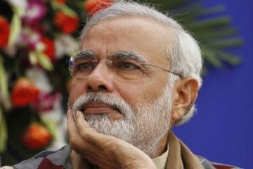 Modi ties unity to development