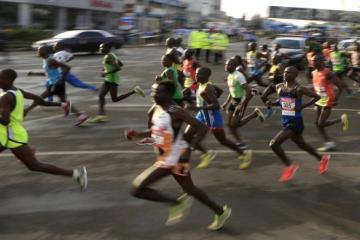Man sneaks into Nairobi Marathon on last stretch, comes in second