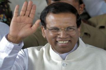 Sirisena makes surprise visit to IDP camp in Jaffna