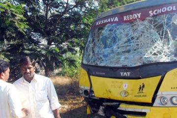 Six students injured in road accident in Medak