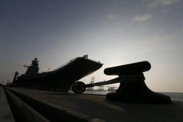 INS Vikramaditya�s maiden overseas port call to Colombo