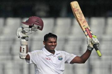 Windies' Chanderpaul retires from international cricket