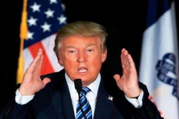 Trump draws full house at own event