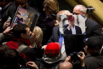 Republican rivals debate absent Trump