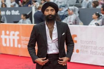 Sikh designer barred from boarding plane due to turban