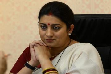 Family accuses Smriti Irani of turning blind eye to dying man