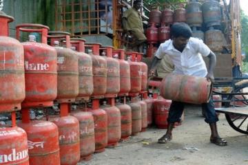 Those giving up LPG subsidy can apply after 1 year: Minister
